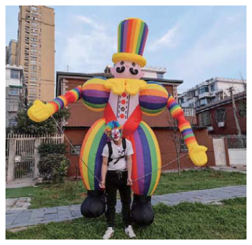 Inflatable Walking Clown | Custom Inflatable Manufacturer & Supplier | BTCOOPS